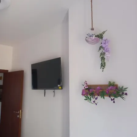 Le Stanze Di Bimba בית הארחה טרני